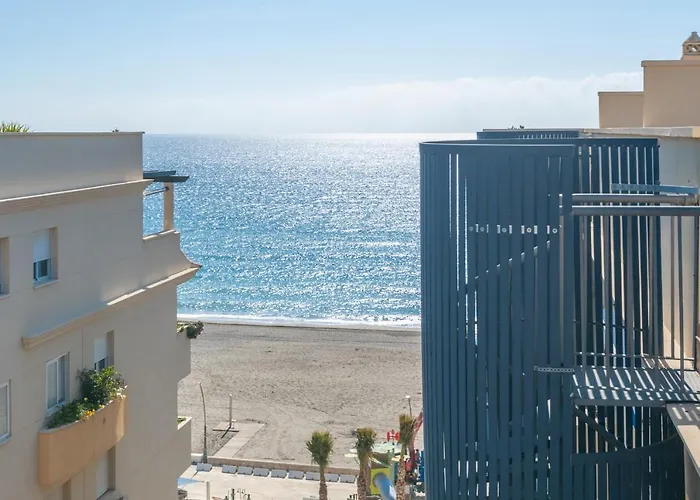 Atico 2 Terrazas Junto Al Mar By Rent Me